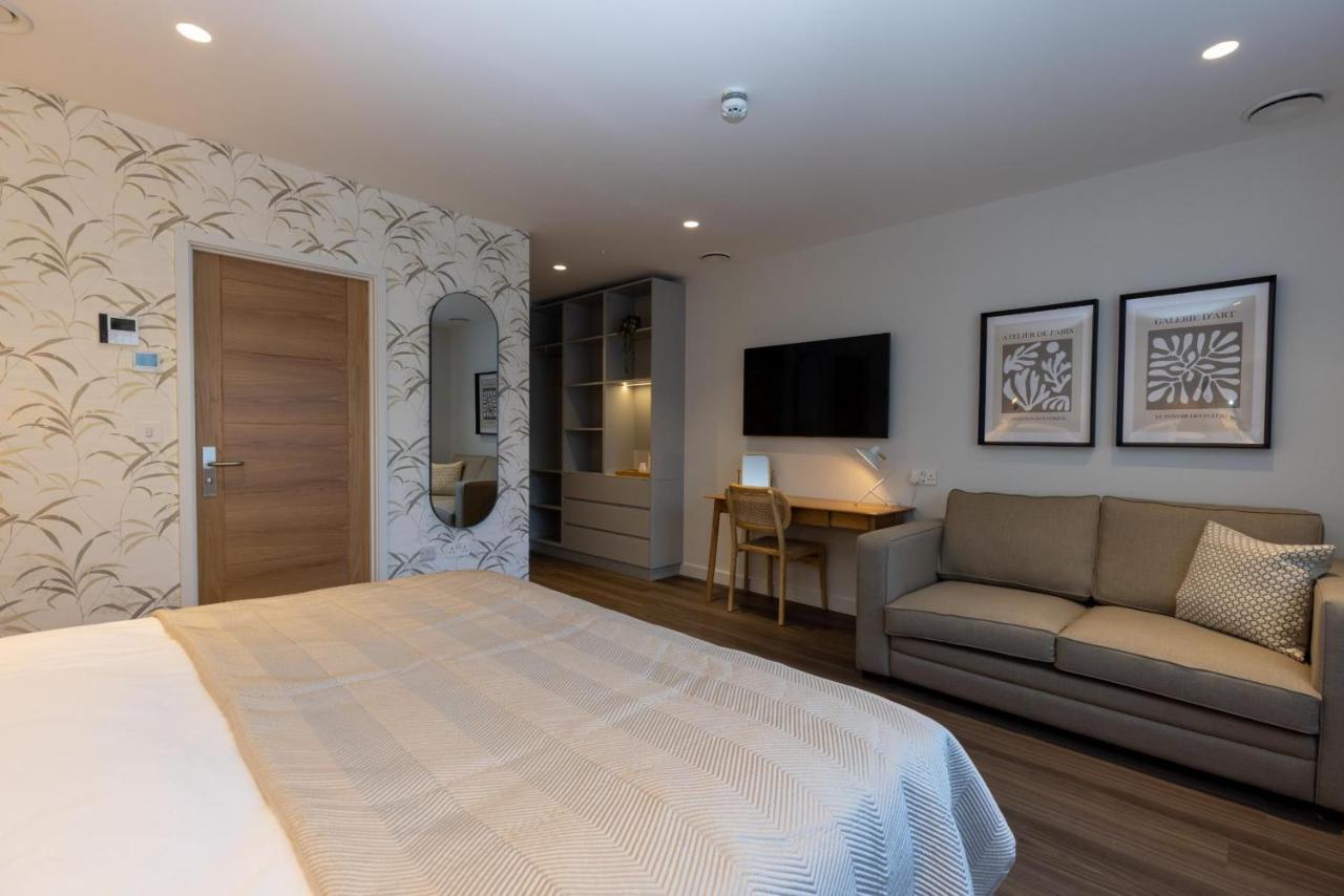 The Kingswood Hotel Сейнт Остел Екстериор снимка