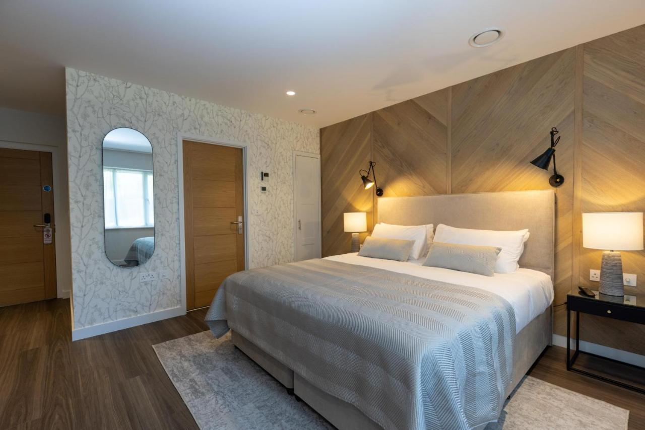 The Kingswood Hotel Сейнт Остел Екстериор снимка