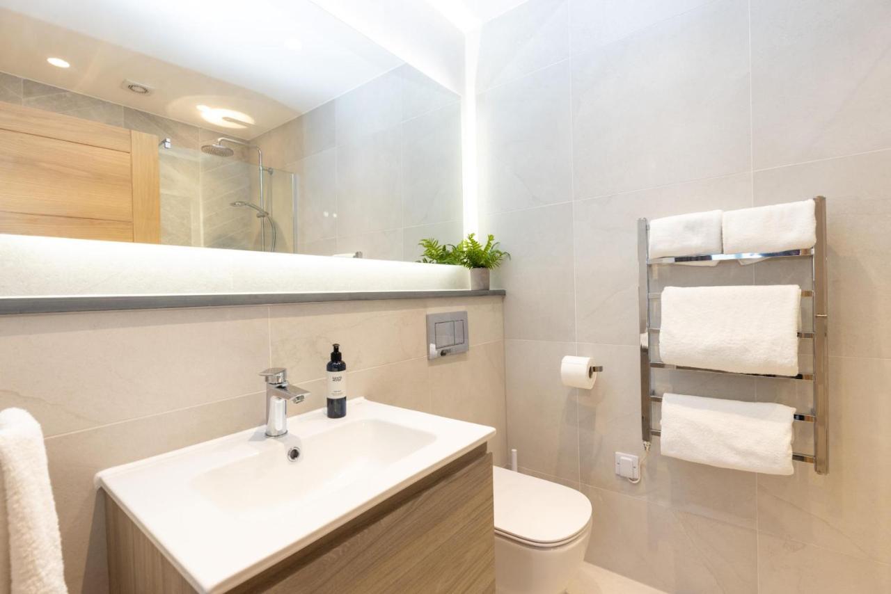 The Kingswood Hotel Сейнт Остел Екстериор снимка