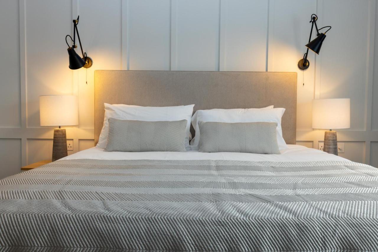 The Kingswood Hotel Сейнт Остел Екстериор снимка